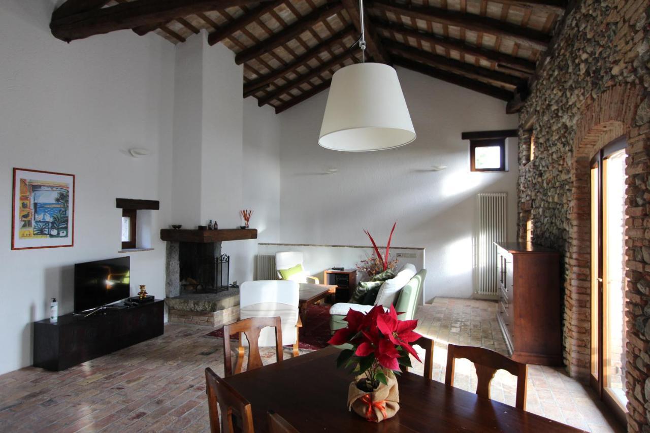 Al Vecchio Fienile Villa ฟากาญญา ภายนอก รูปภาพ